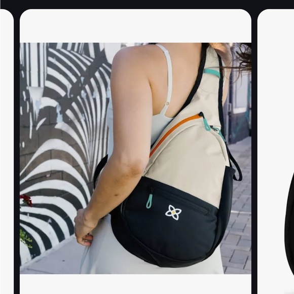 NEW! Sherpani Black and Gray Camo Sling Bag - Picture 3 of 9